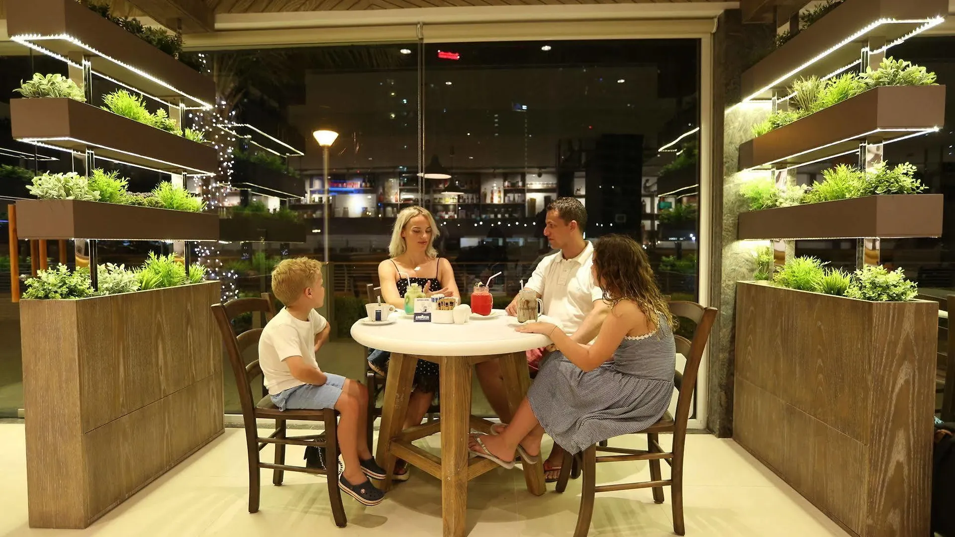 Pearl Marina Hotel Apartments Dubaj 3*,