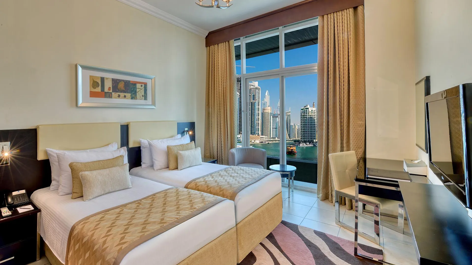 Hotel apartamentowy Pearl Marina Hotel Apartments Dubaj
