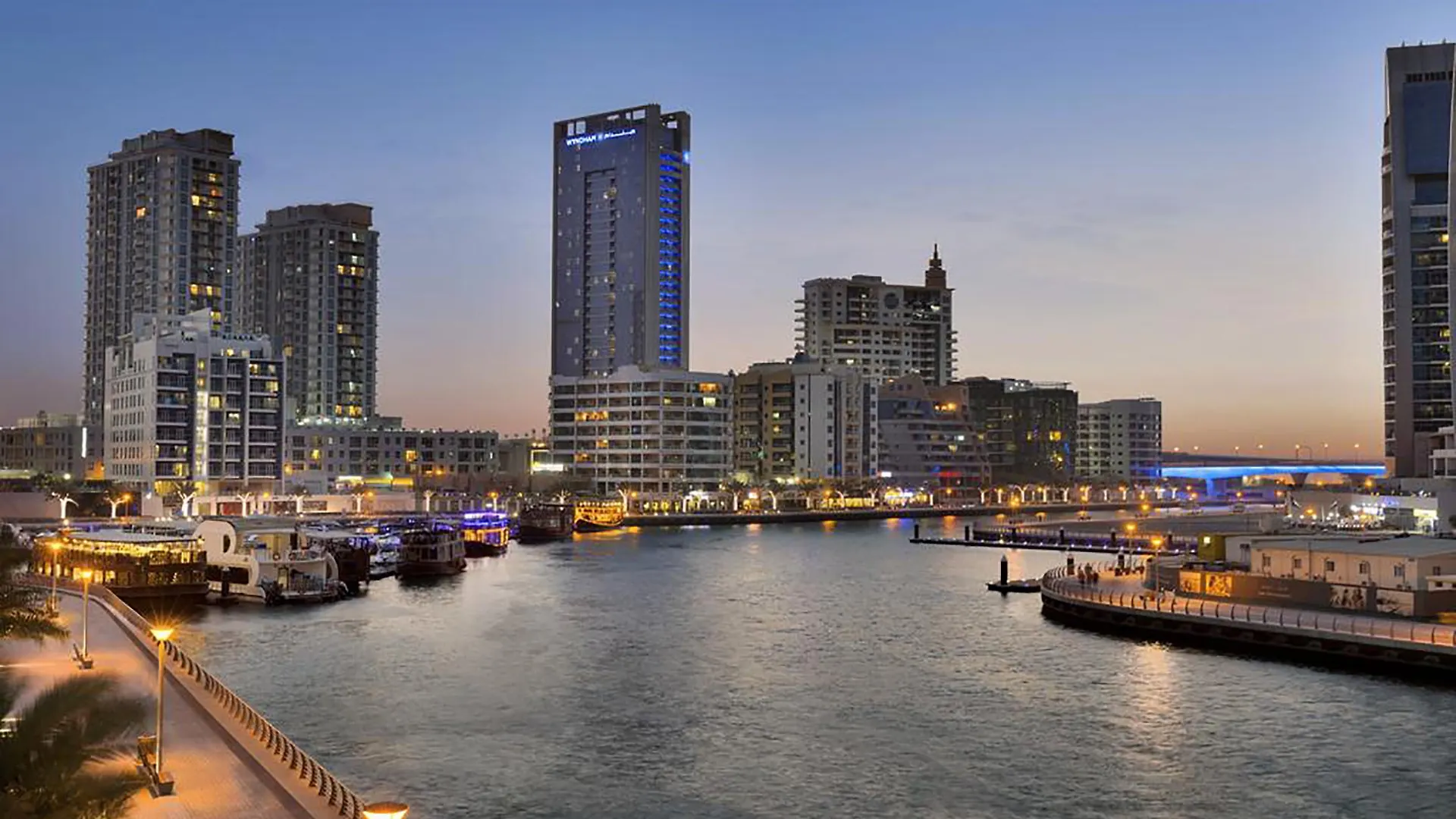 Hotel apartamentowy Pearl Marina Hotel Apartments Dubaj