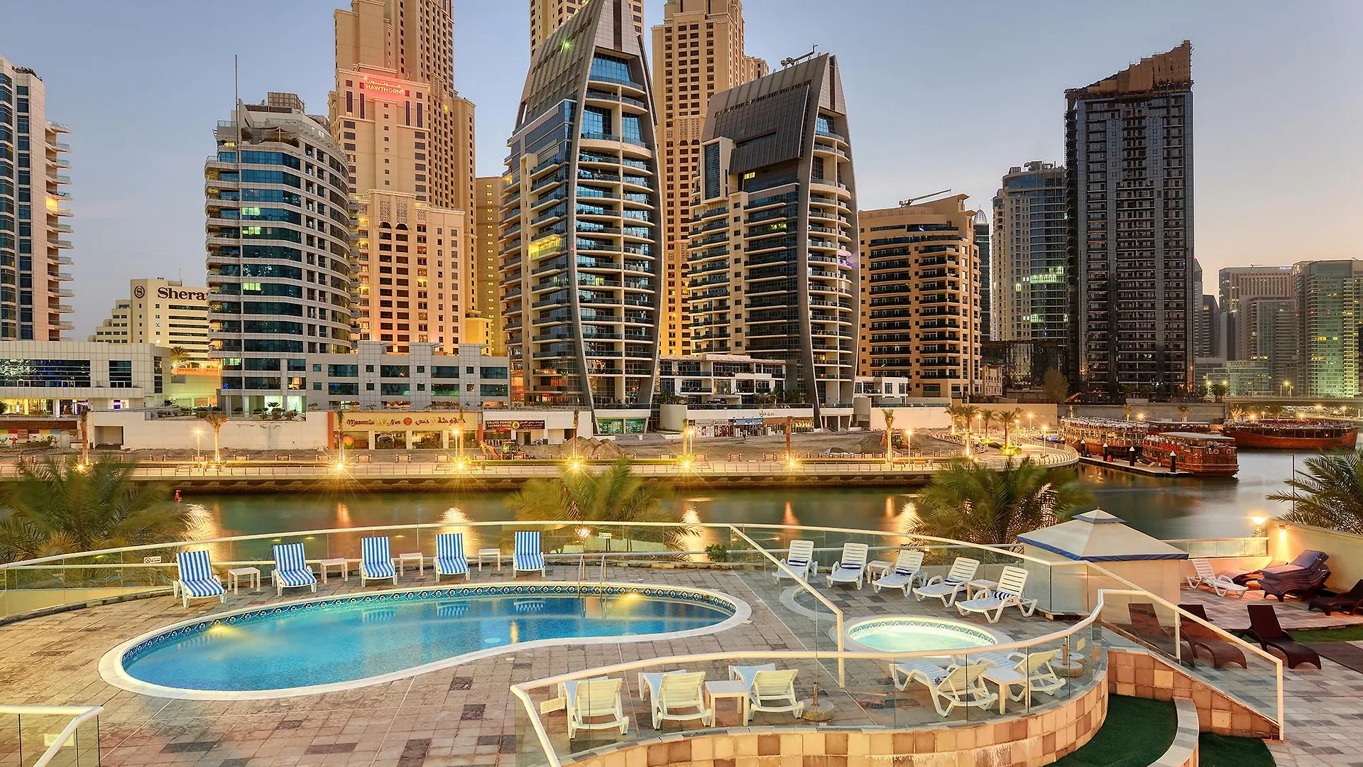 Pearl Marina Hotel Apartments Dubaj 3*,