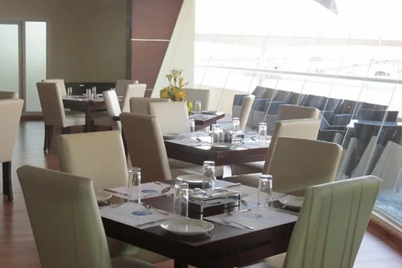 Pearl Marina Hotel Apartments Dubaj